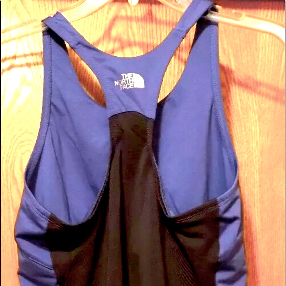 The North Face Med Tank Bra Racerback Mesh Back